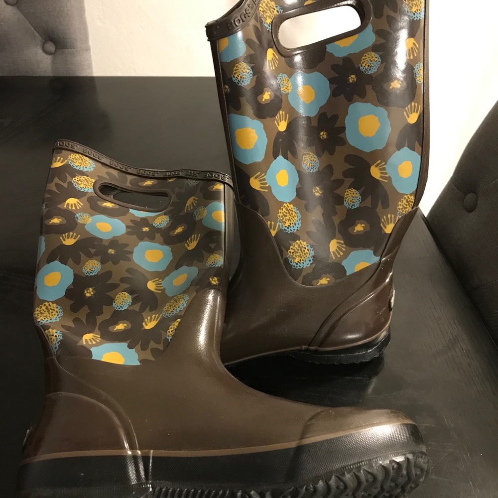 Rain boots